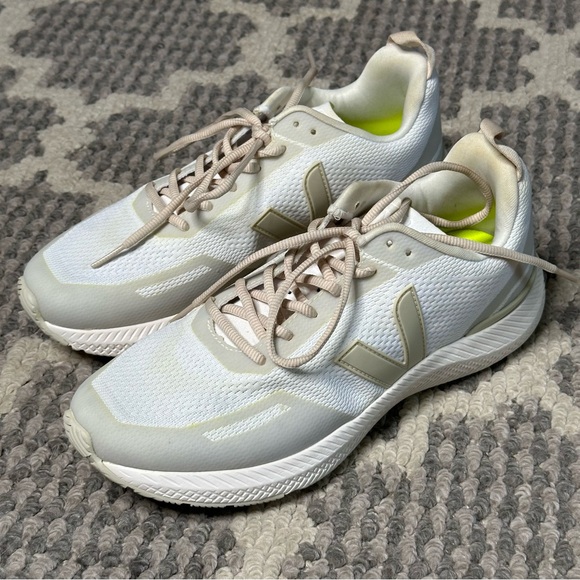 Veja Impala Mesh Sneaker in Eggshell/Pierre - Picture 2 of 14